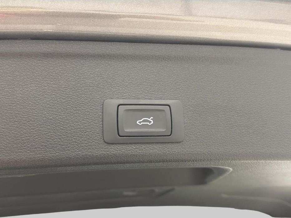 AUDI A4 2020