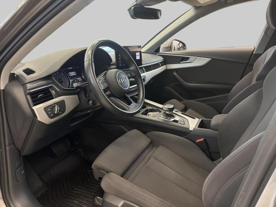 AUDI A4 2020
