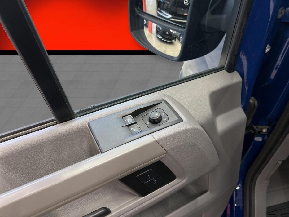 VOLKSWAGEN Crafter 2020