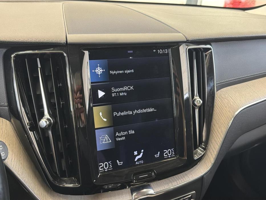 VOLVO XC60 2021