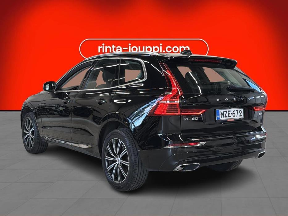 VOLVO XC60 2021