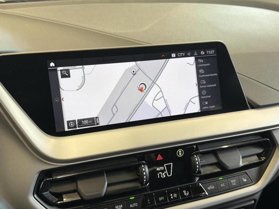 BMW 118 2021