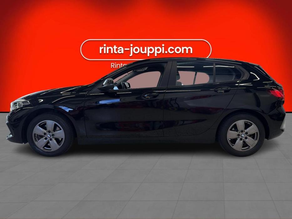 BMW 118 2021