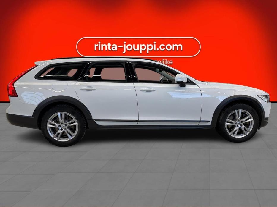VOLVO V90 Cross Country 2017