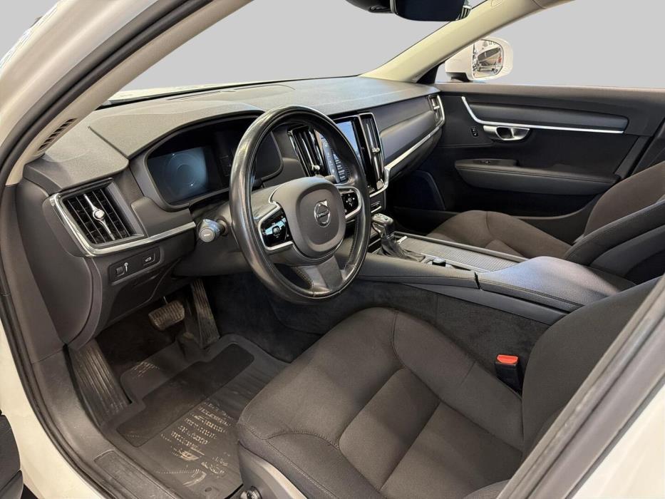 VOLVO V90 Cross Country 2017