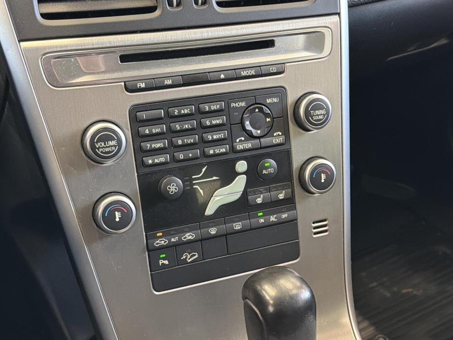 VOLVO XC60 2010