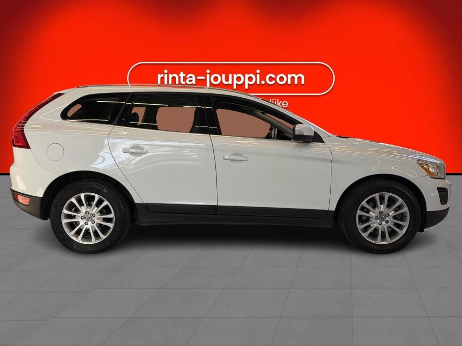 VOLVO XC60 2010