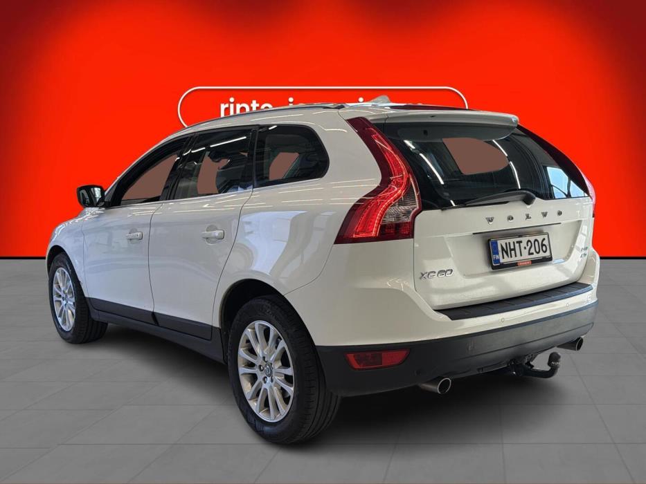 VOLVO XC60 2010