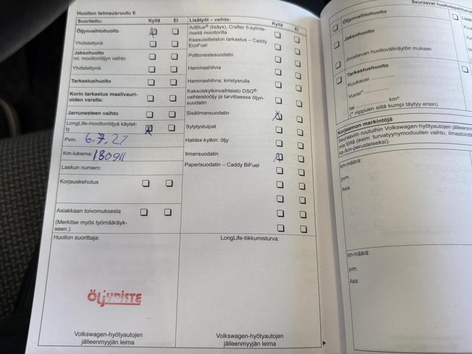 VOLKSWAGEN Caravelle 2012