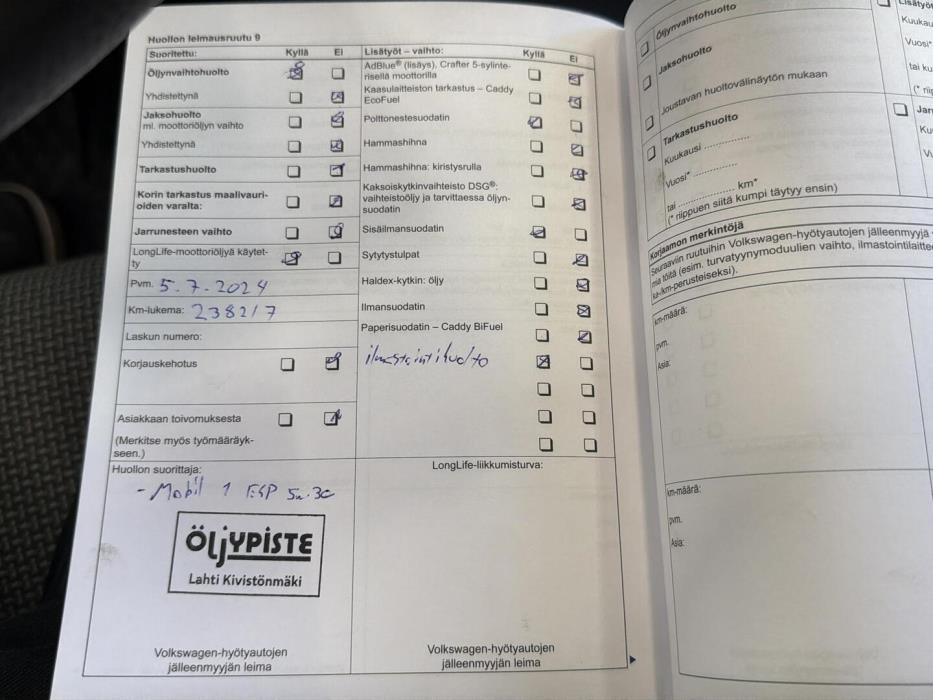 VOLKSWAGEN Caravelle 2012