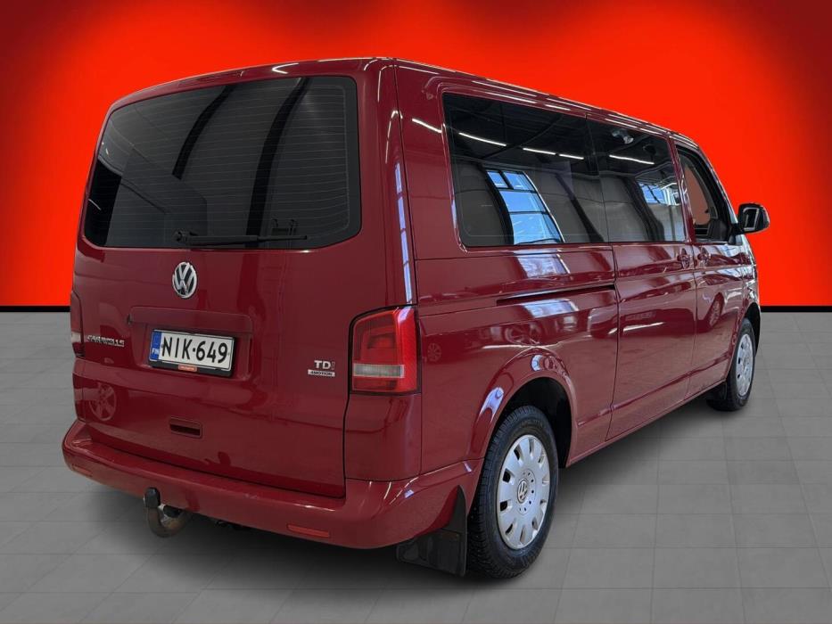 VOLKSWAGEN Caravelle 2012