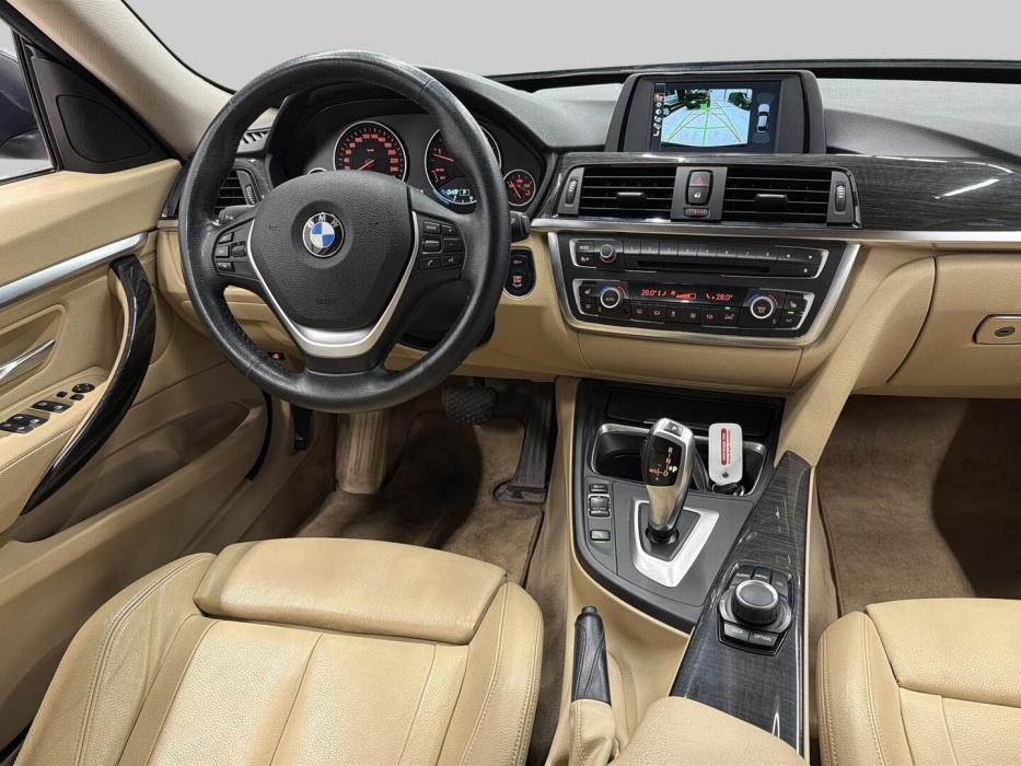 BMW 320 Gran Turismo 2013