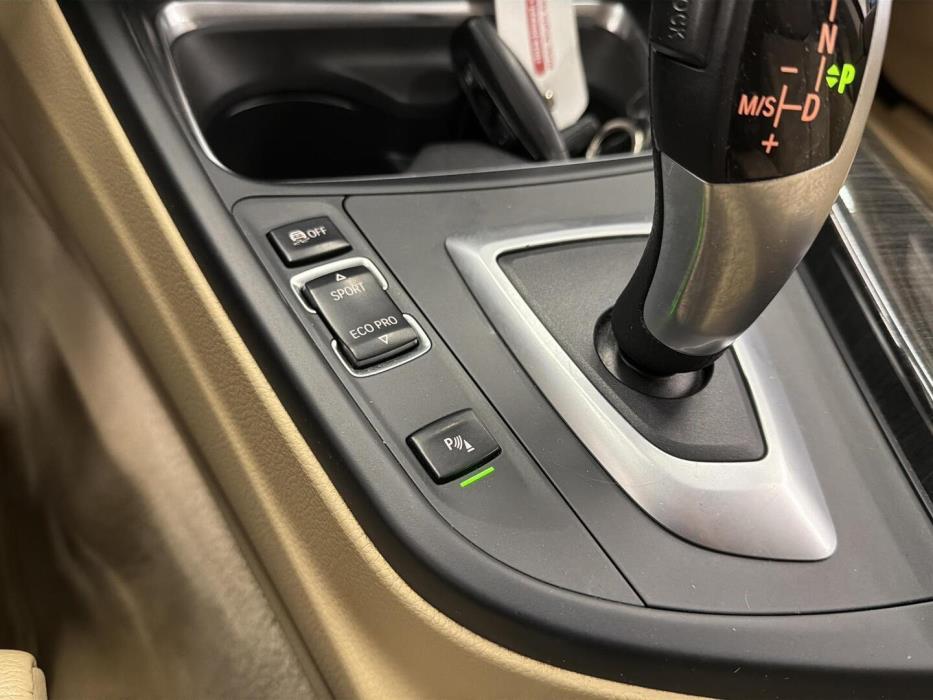 BMW 320 Gran Turismo 2013