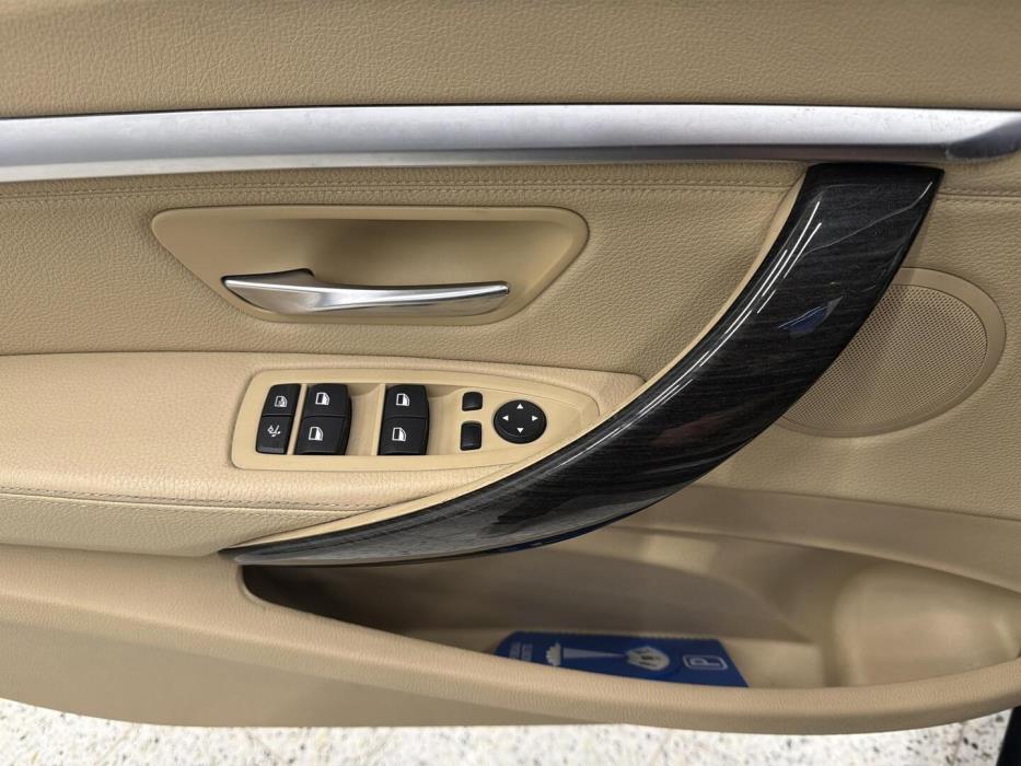 BMW 320 Gran Turismo 2013