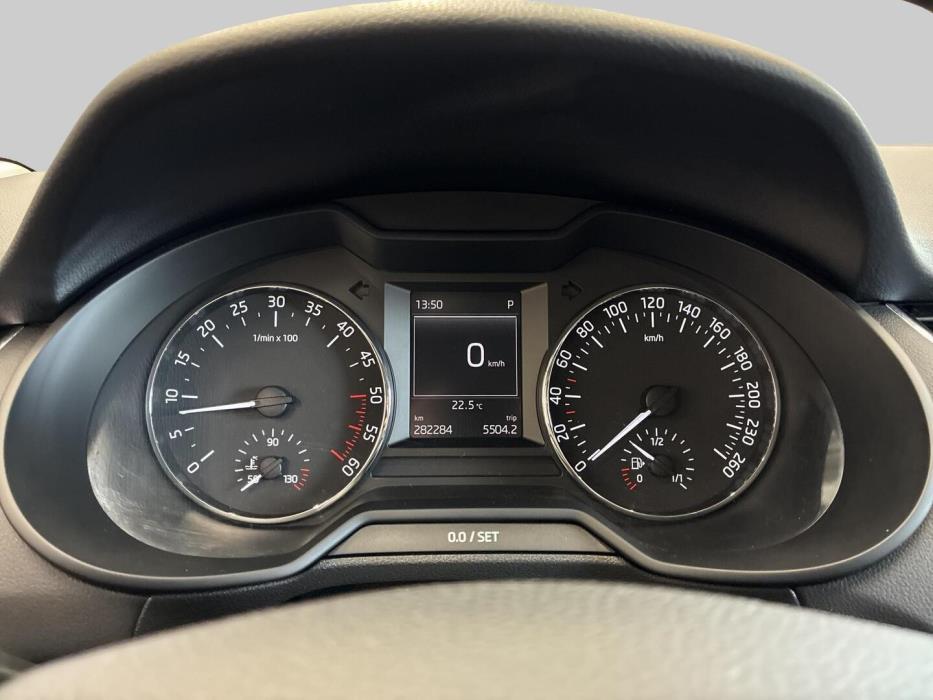 SKODA Octavia 2014