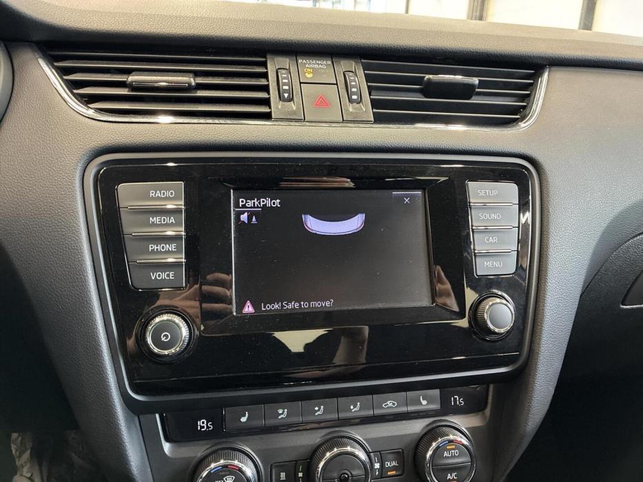SKODA Octavia 2014