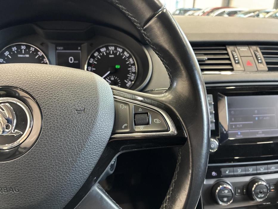 SKODA Octavia 2014