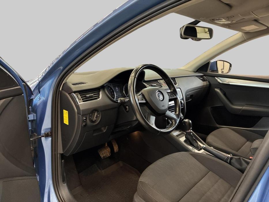 SKODA Octavia 2014