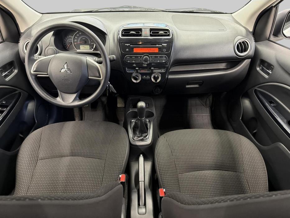 MITSUBISHI Space Star 2016