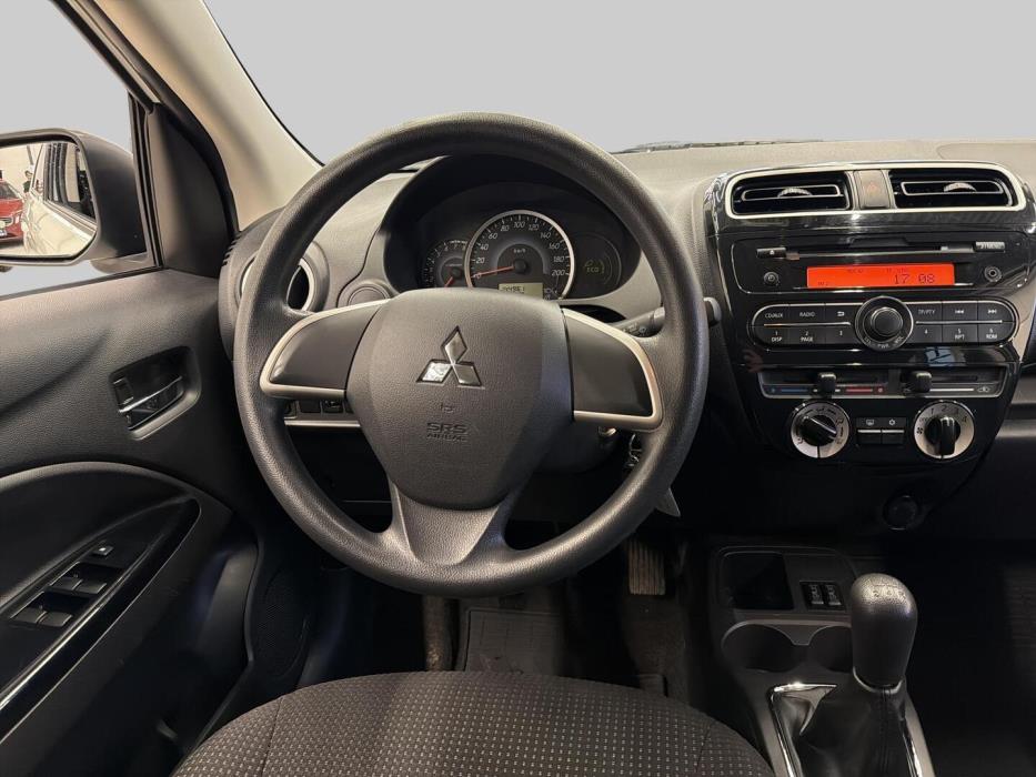 MITSUBISHI Space Star 2016