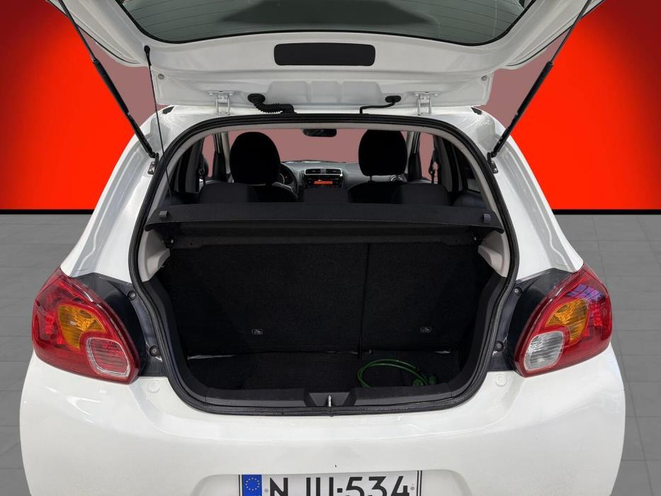 MITSUBISHI Space Star 2016