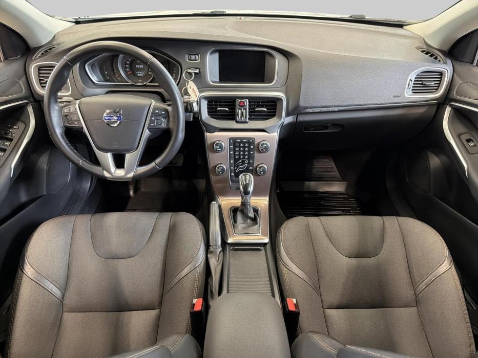 VOLVO V40 Cross Country 2016