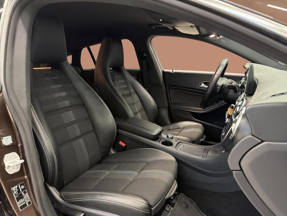 MERCEDES-BENZ CLA 2016