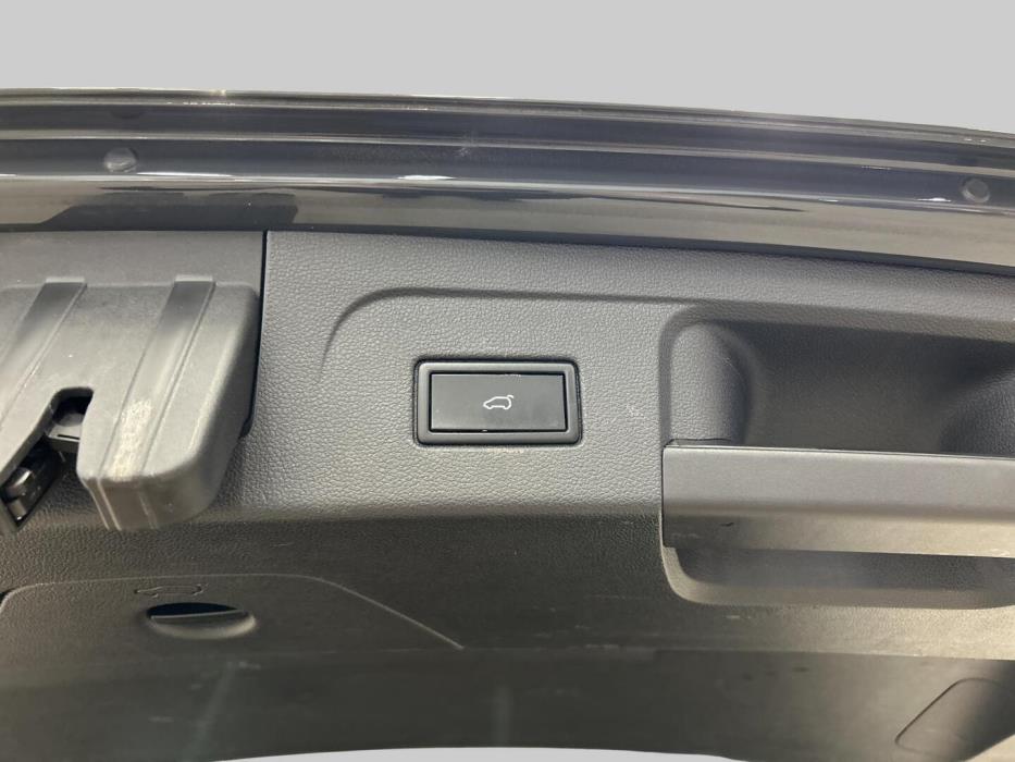 VOLKSWAGEN Touran 2020