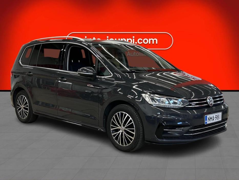 VOLKSWAGEN Touran 2020