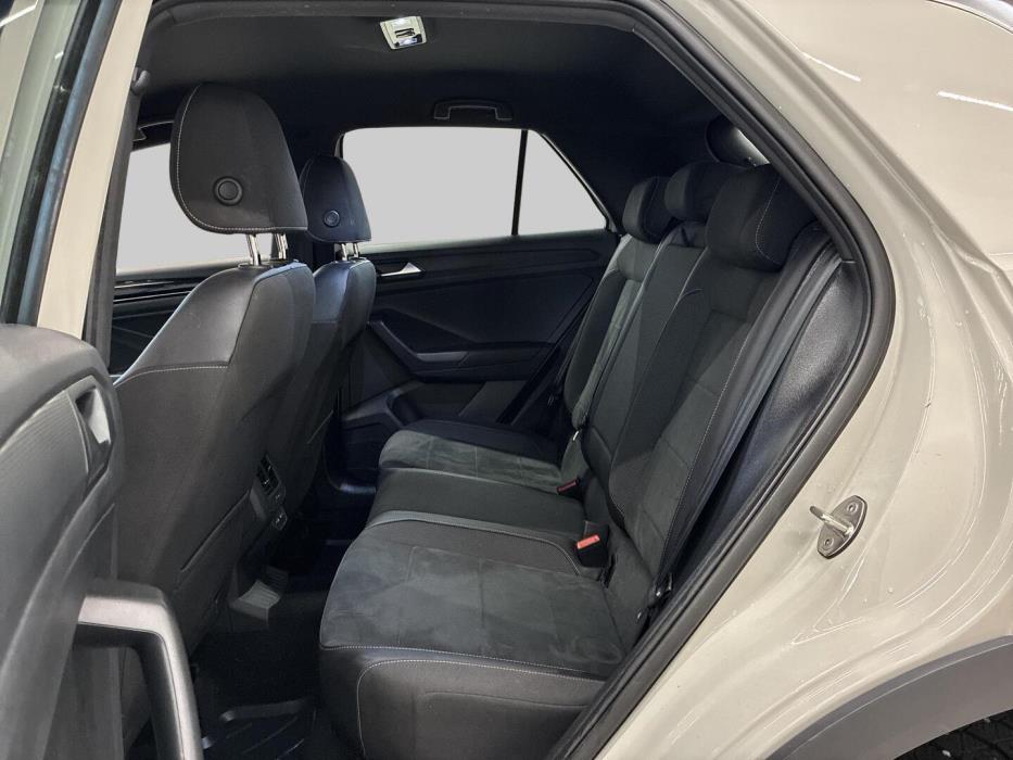 VOLKSWAGEN T-Roc 2023