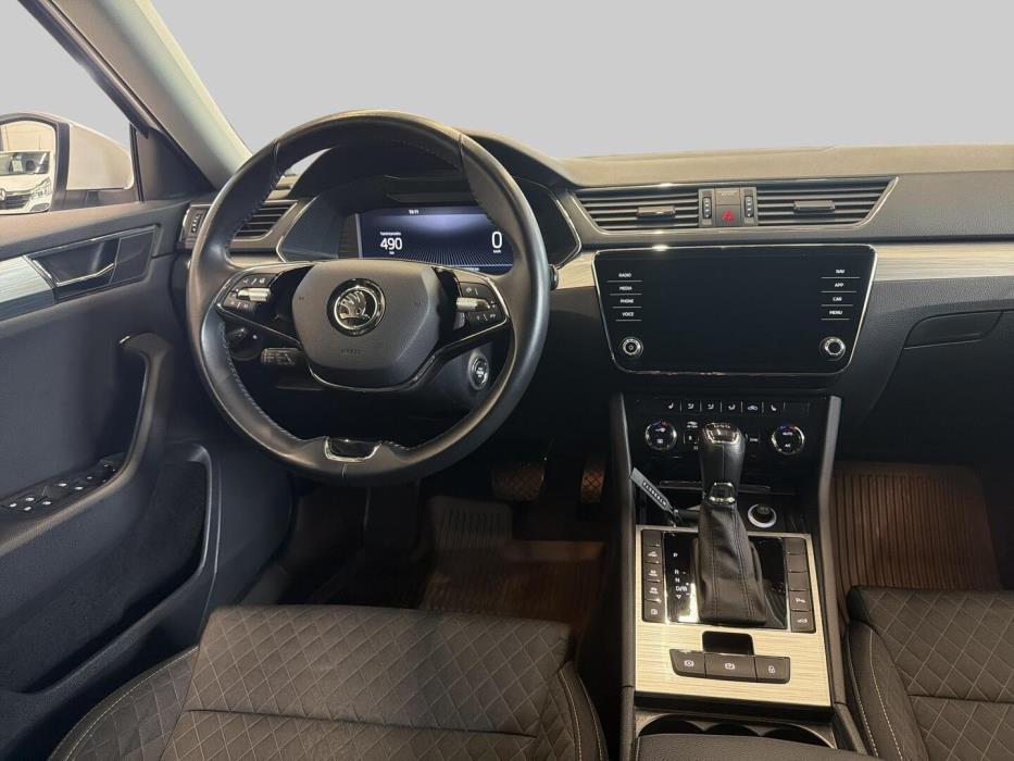 SKODA Superb 2022