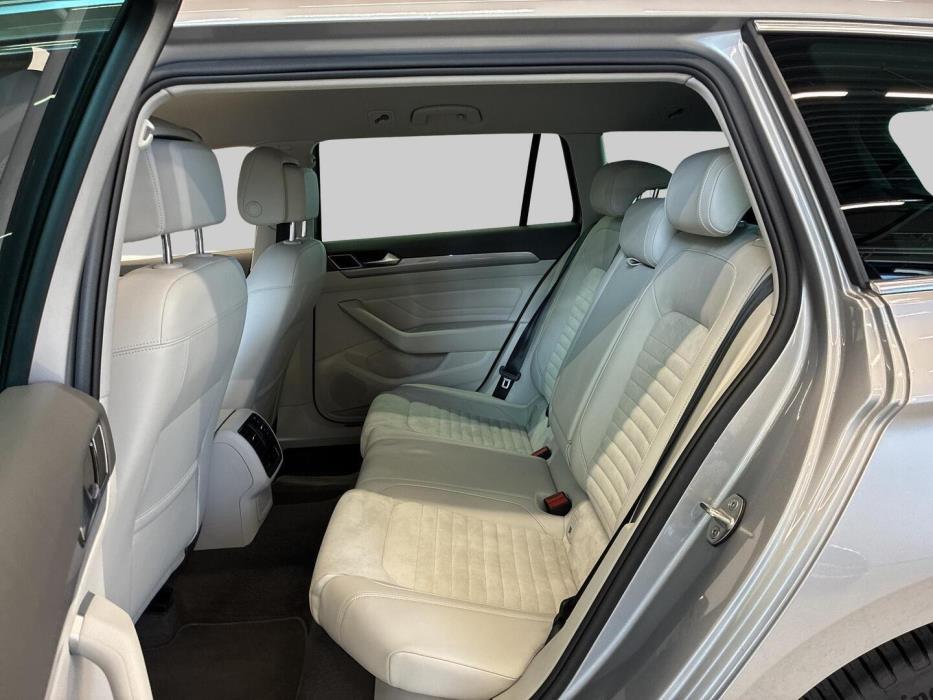 VOLKSWAGEN Passat 2021