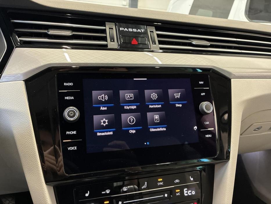 VOLKSWAGEN Passat 2021