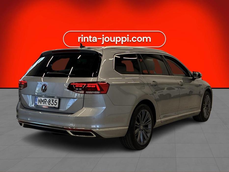 VOLKSWAGEN Passat 2021