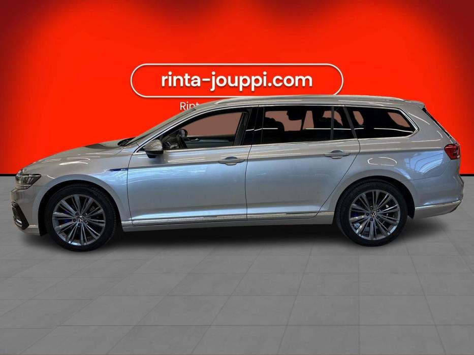 VOLKSWAGEN Passat 2021