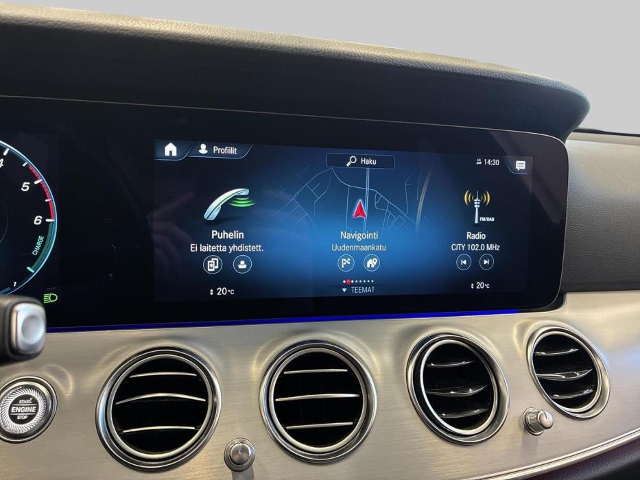 MERCEDES-BENZ E 2022