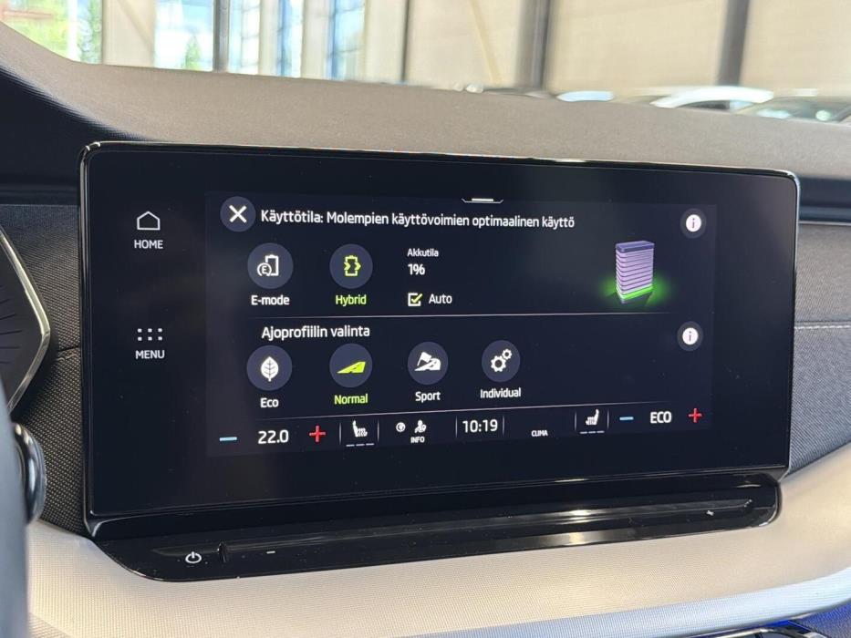 SKODA Octavia 2024