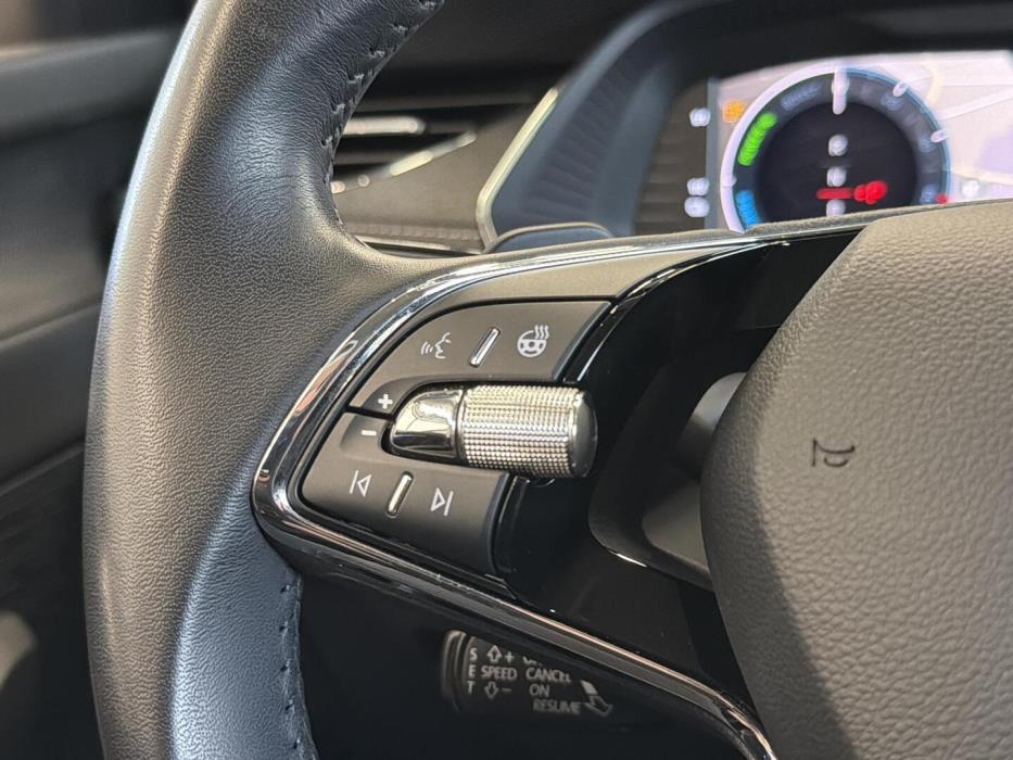 SKODA Octavia 2024