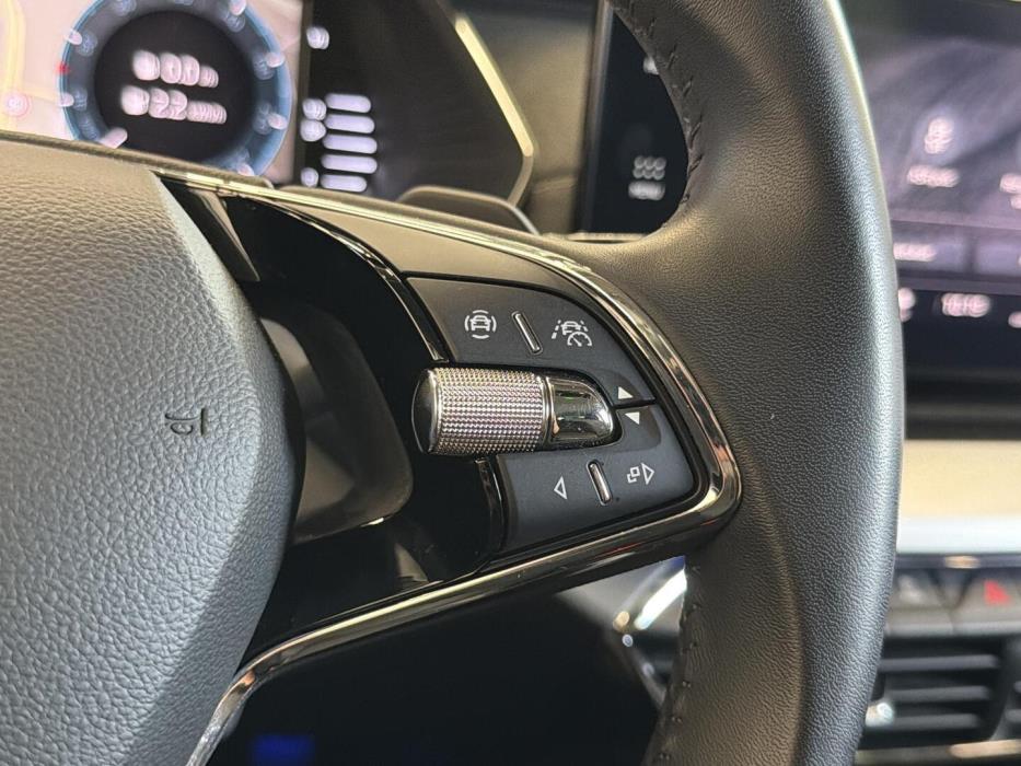 SKODA Octavia 2024