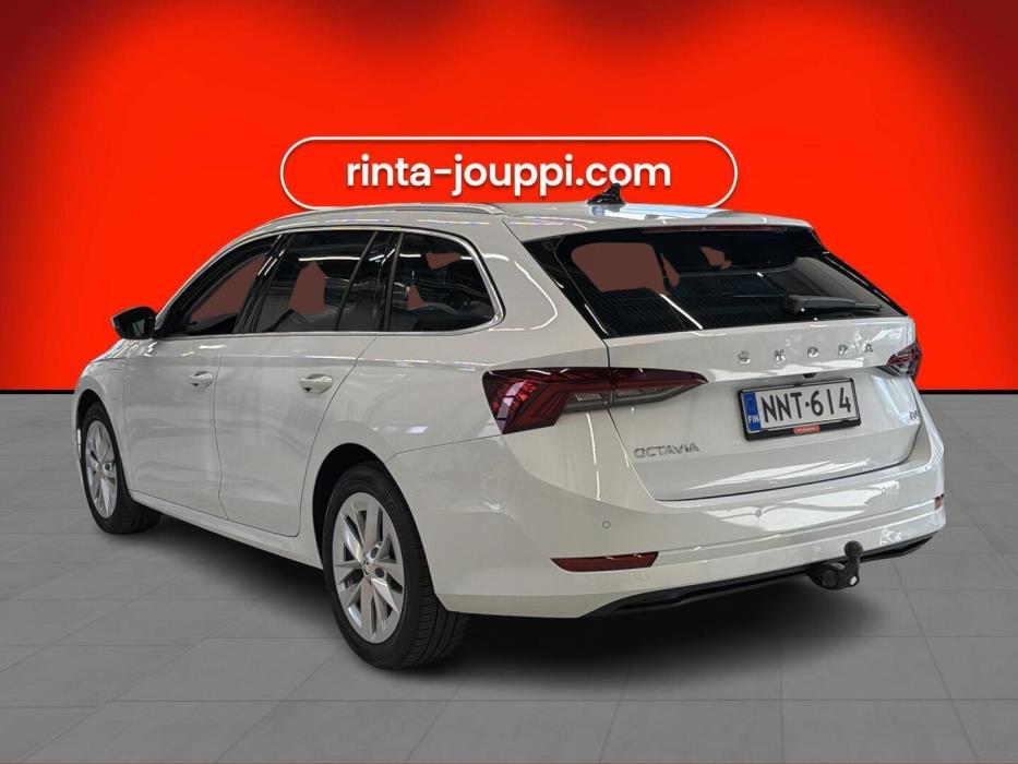 SKODA Octavia 2024