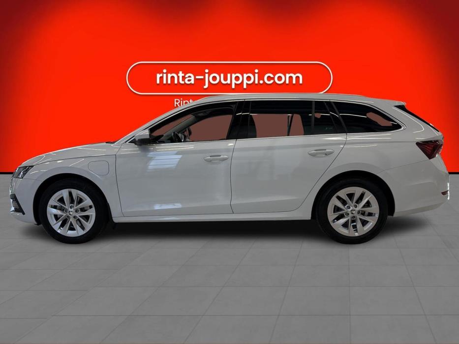 SKODA Octavia 2024