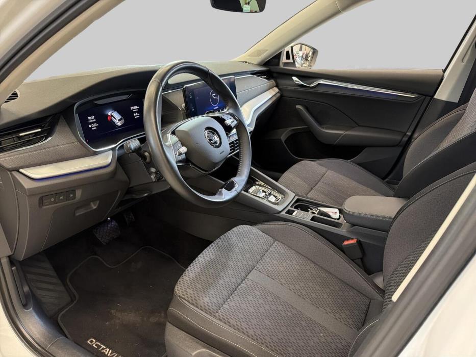 SKODA Octavia 2024