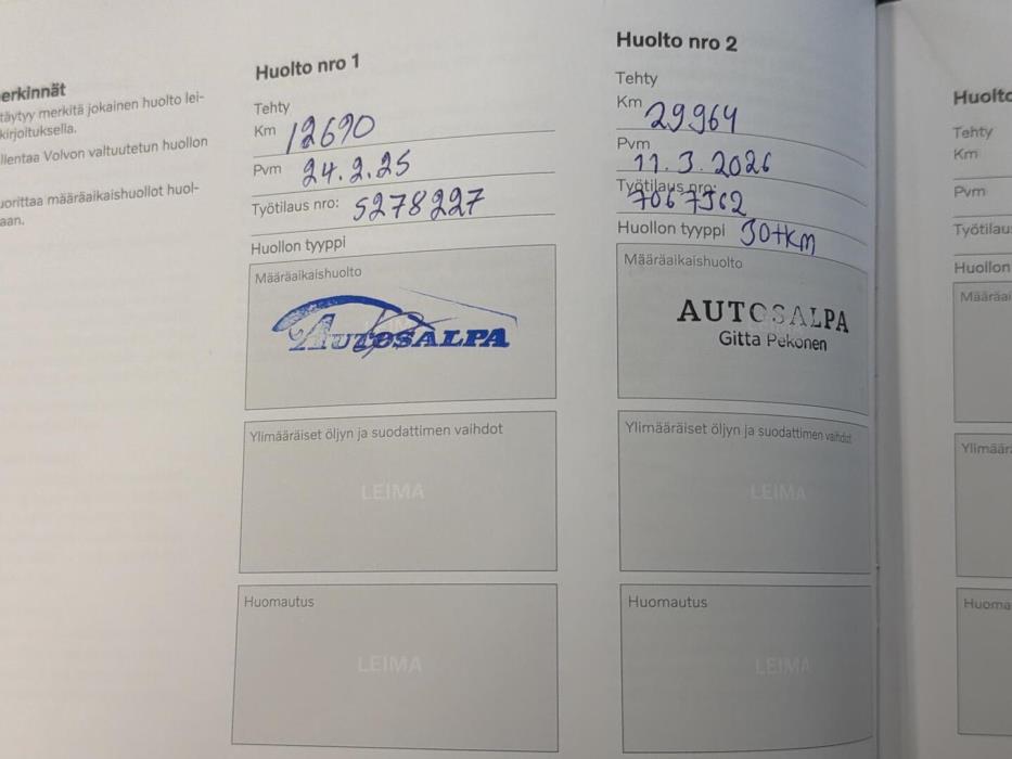VOLVO XC40 2024
