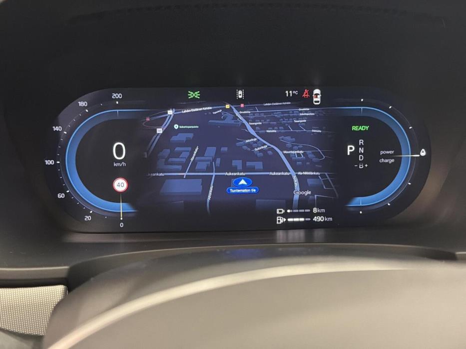 VOLVO V90 2025