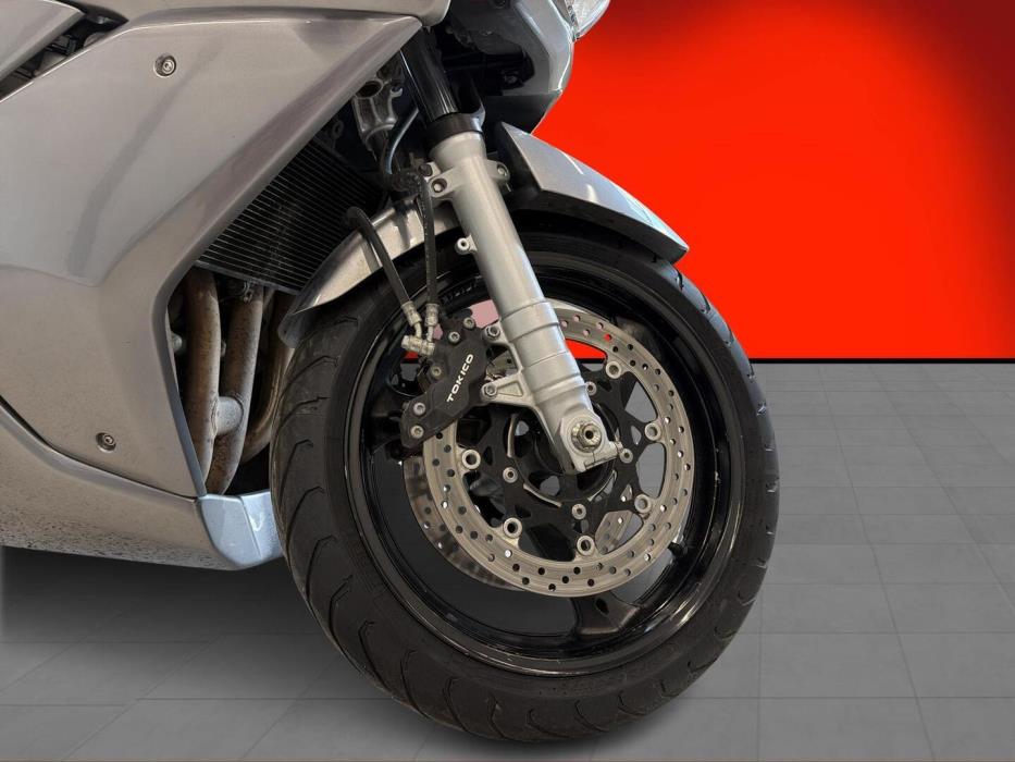 SUZUKI GSF 2009