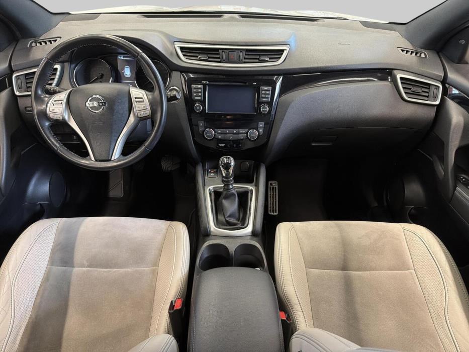 NISSAN Qashqai 2017