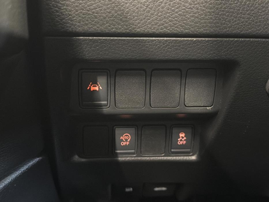 NISSAN Qashqai 2017