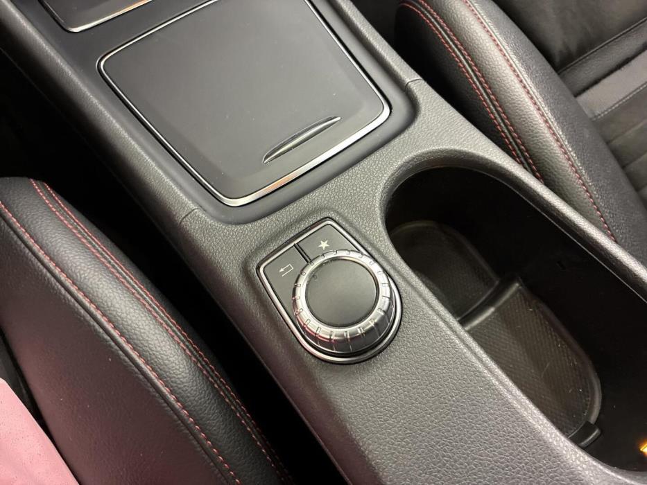 MERCEDES-BENZ GLA 2017