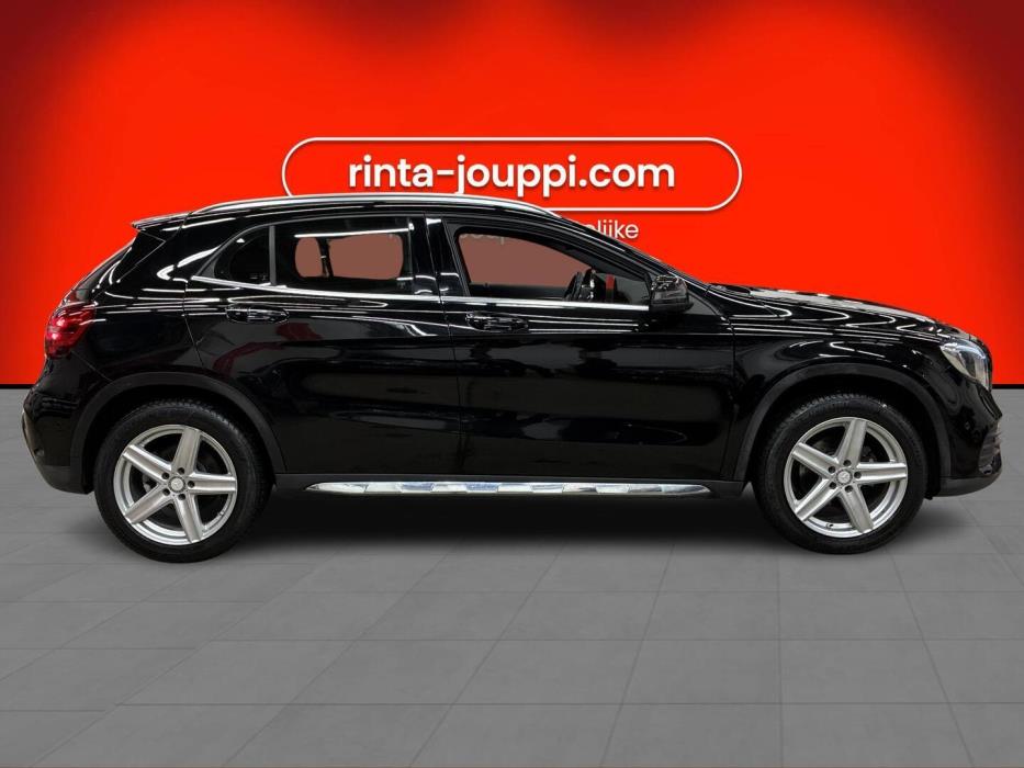 MERCEDES-BENZ GLA 2017