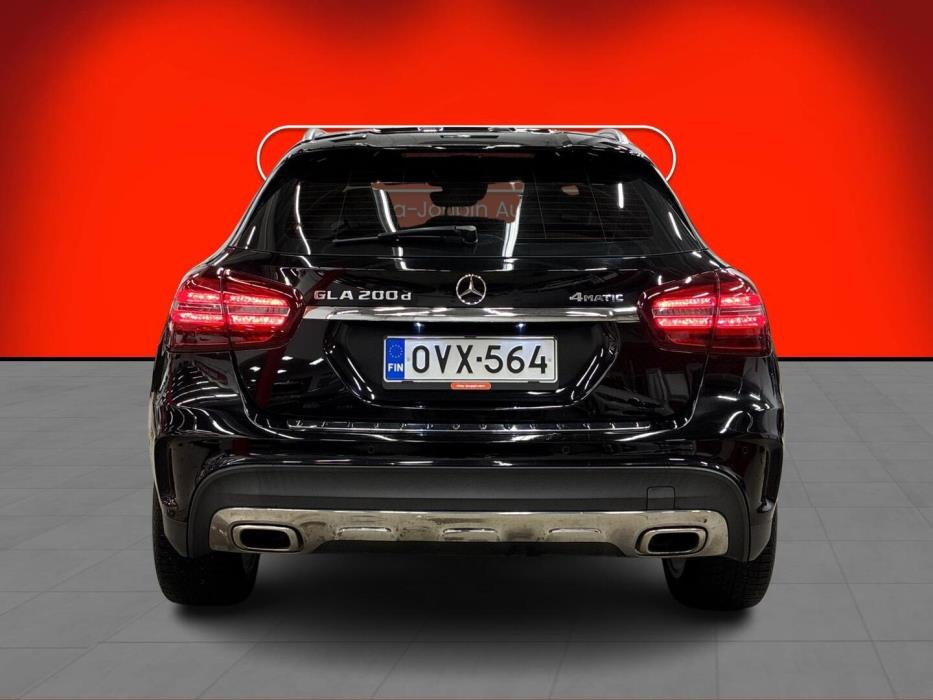 MERCEDES-BENZ GLA 2017